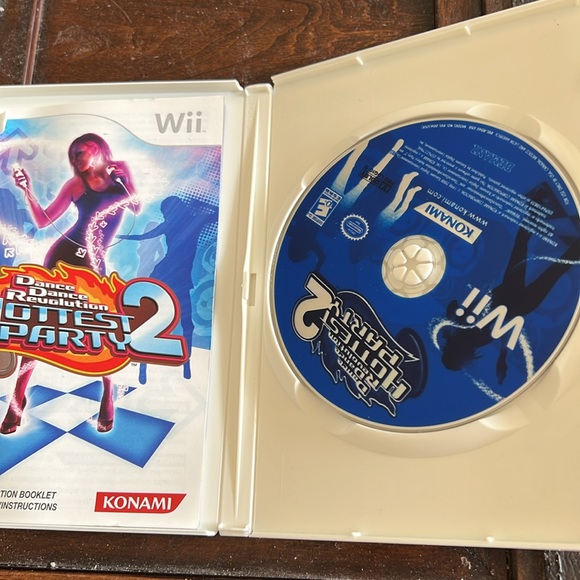 Dance Dance Revolution Hottest Party 2 Wii Game - Picture 3 of 3